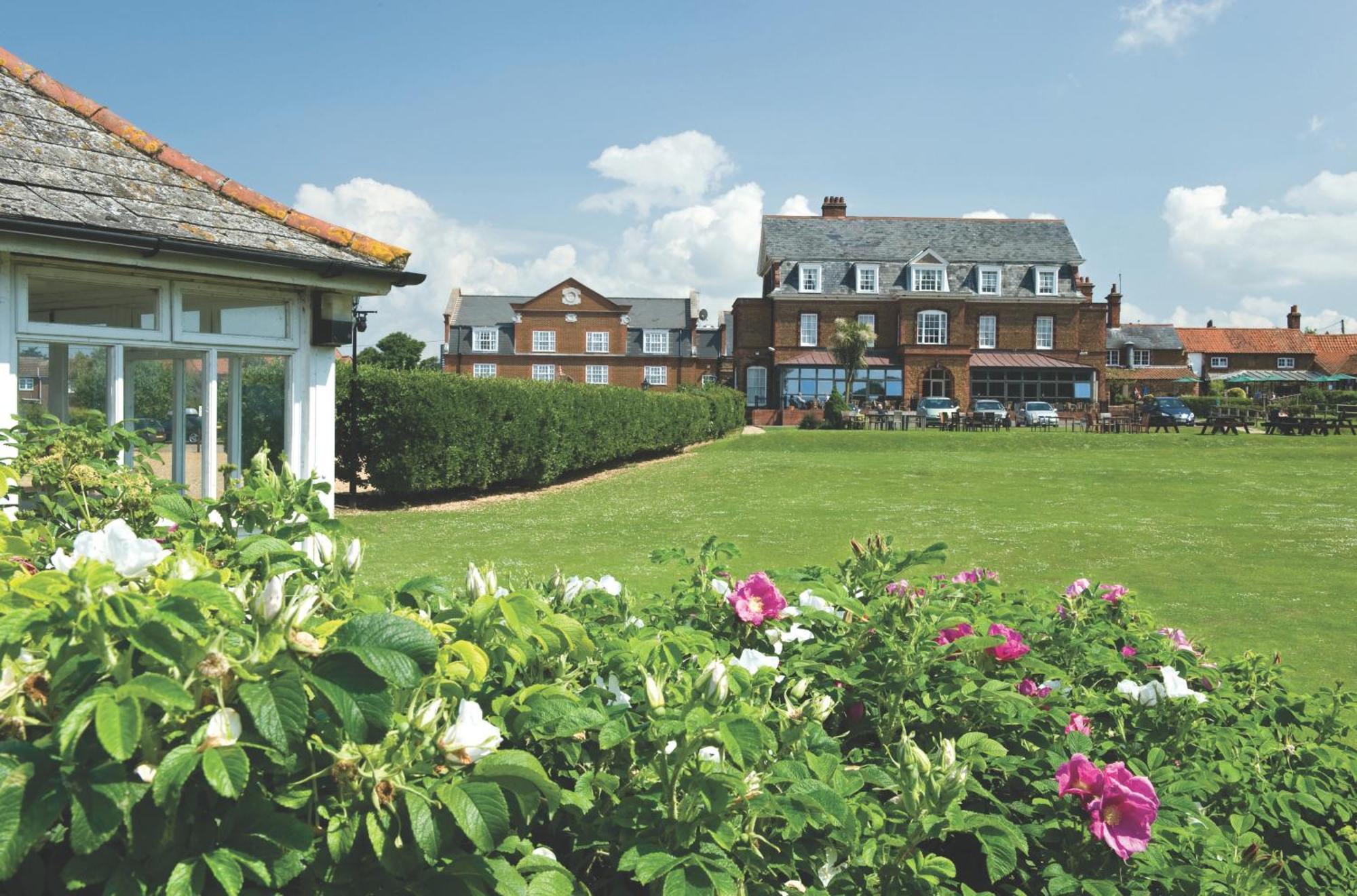 Old Hunstanton Le Strange Arms Hotel Dış mekan fotoğraf